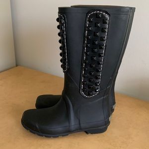 Vintage black rubber boots BCBG Max Azria